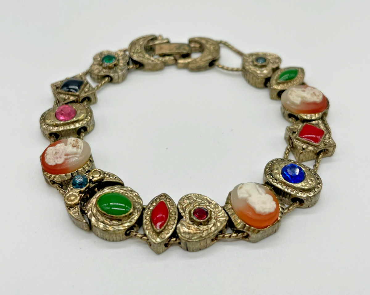 VTG Victorian Revival 14 sliding charms bracelet gold tone Cameo Rhinestone 7″