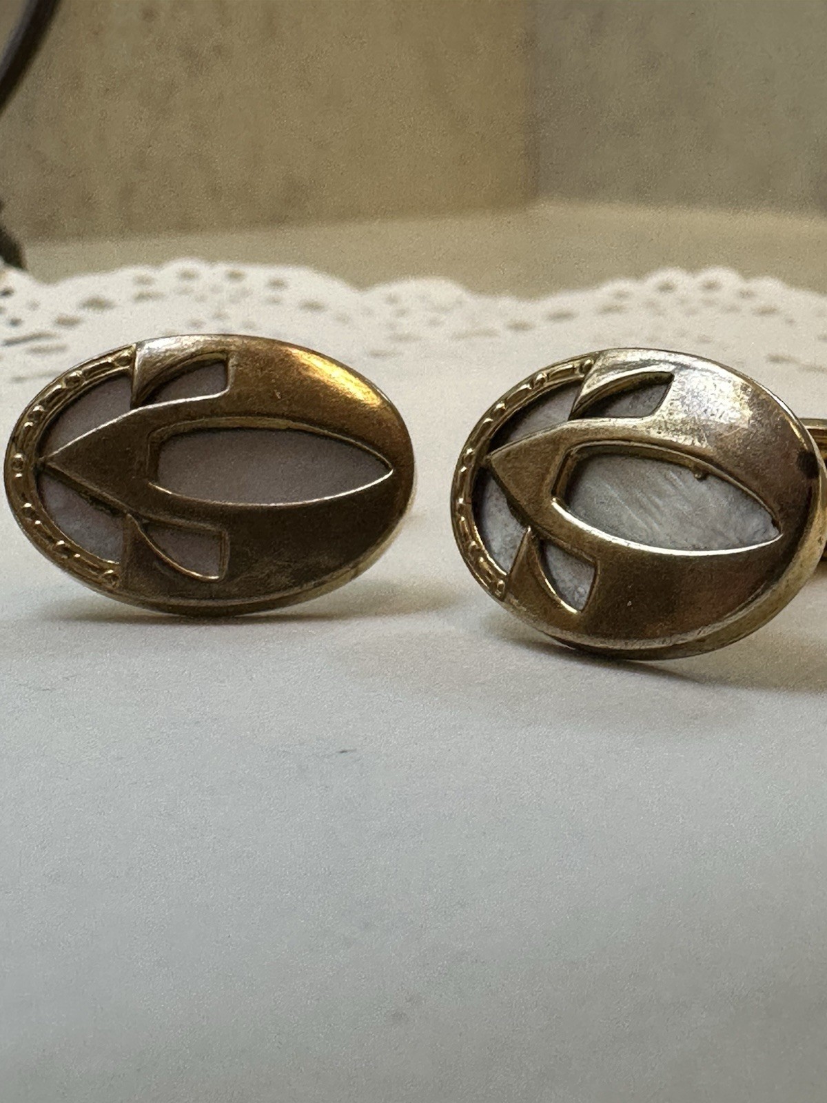 Lot Of 3 Men’s Accessories Cuff Links Tie Clip Money Holder MOP VINTAGE