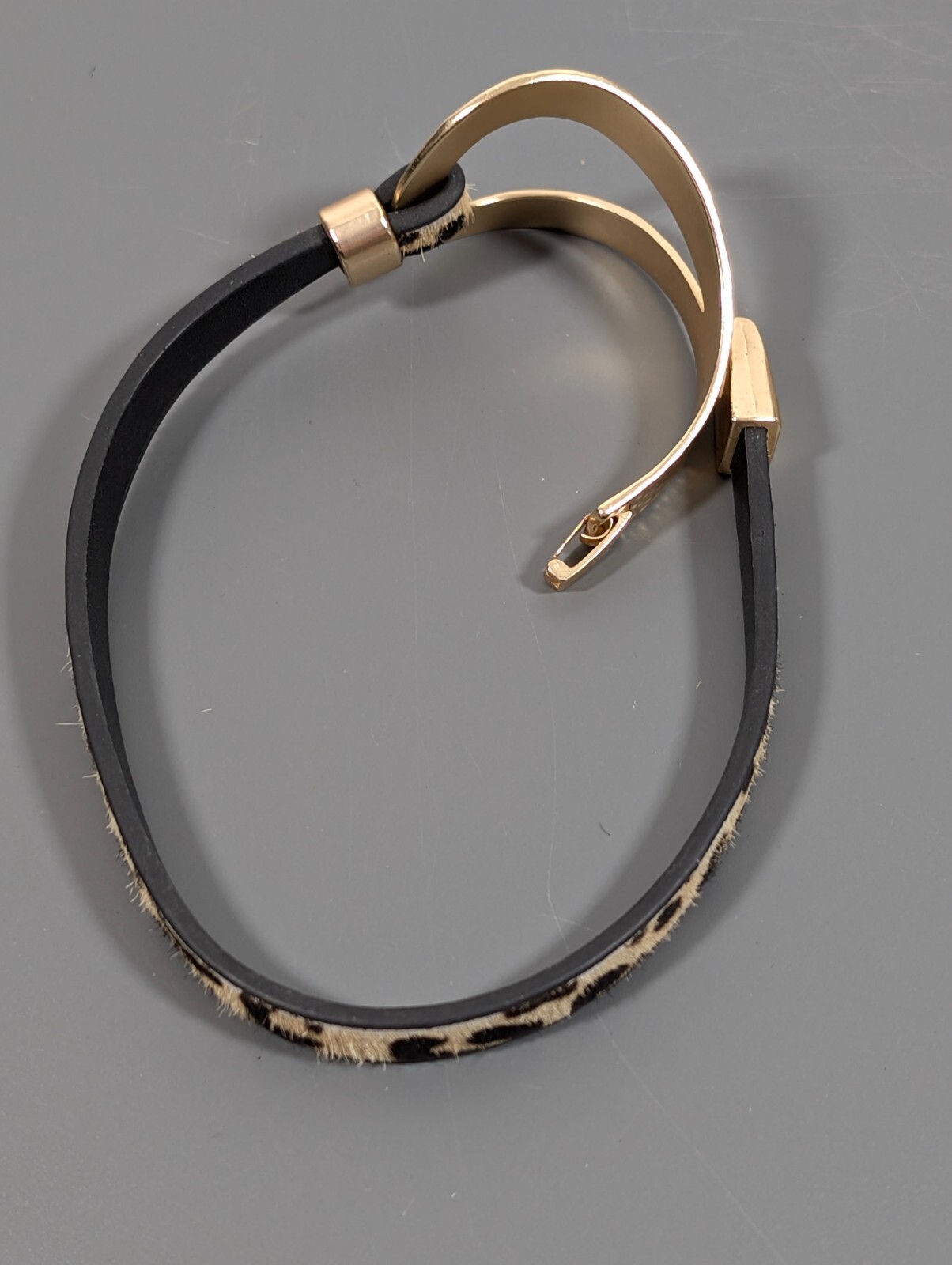 Cheetah Animal Print Faux Fur Gold Tone Hammered Wrap Bracelet 14 inch Boho