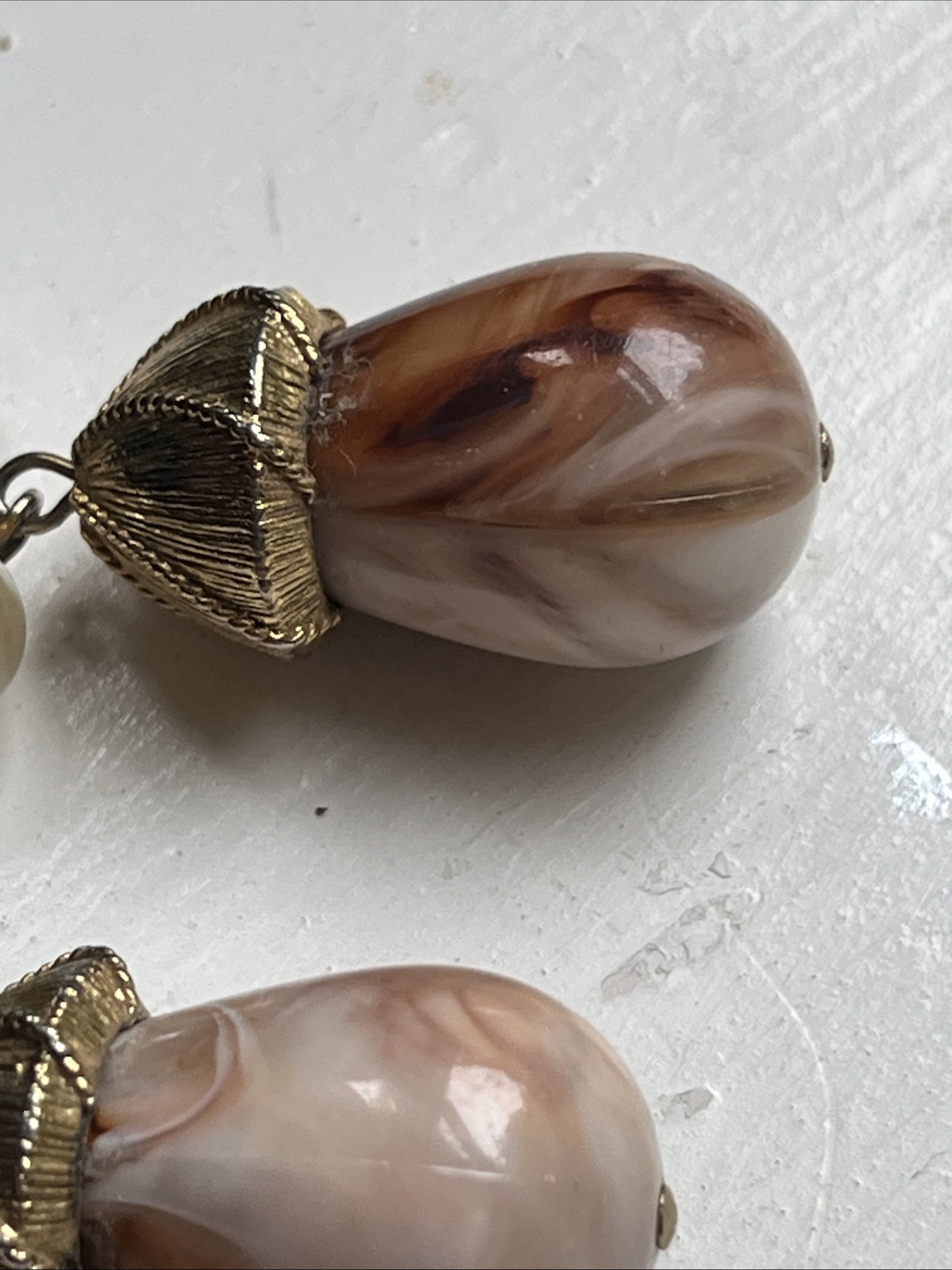 Vintage Classic Coro Dangle Drop Pearl Cabochon Swirled Lucite Clip On Earrings
