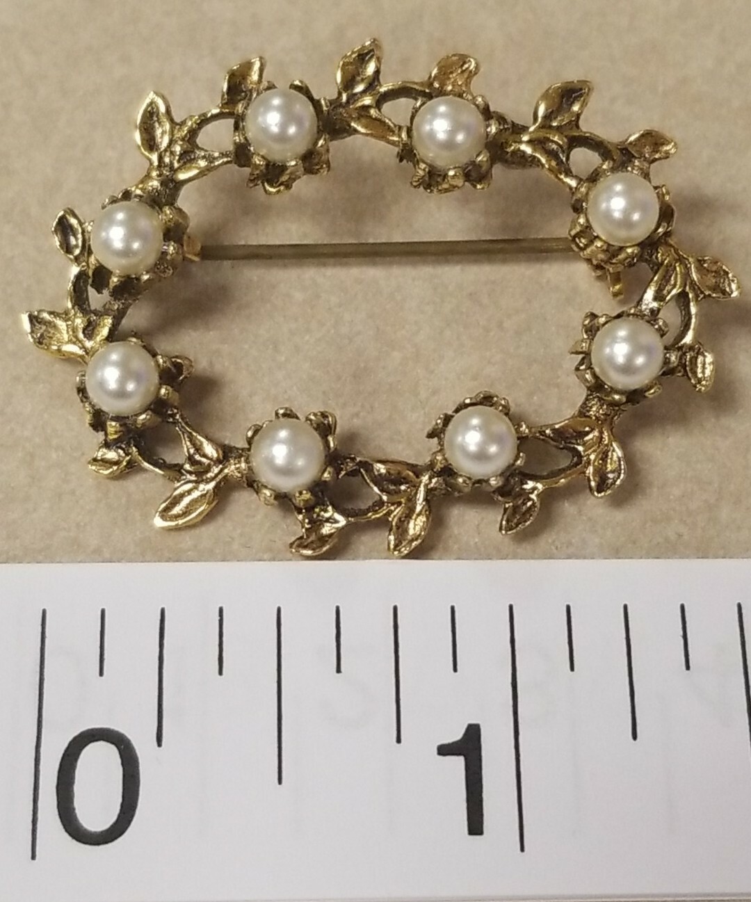 Vintage Signed Tacoa Brooch Pin Oval Goldtone And Faux Pearl