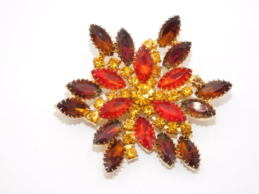 B892-VINTAGE PIN/BROOCH~AUTUMN/FALL COLORS!~BEAUTIFUL~PRONG SET STONES~2.5″ WIDE