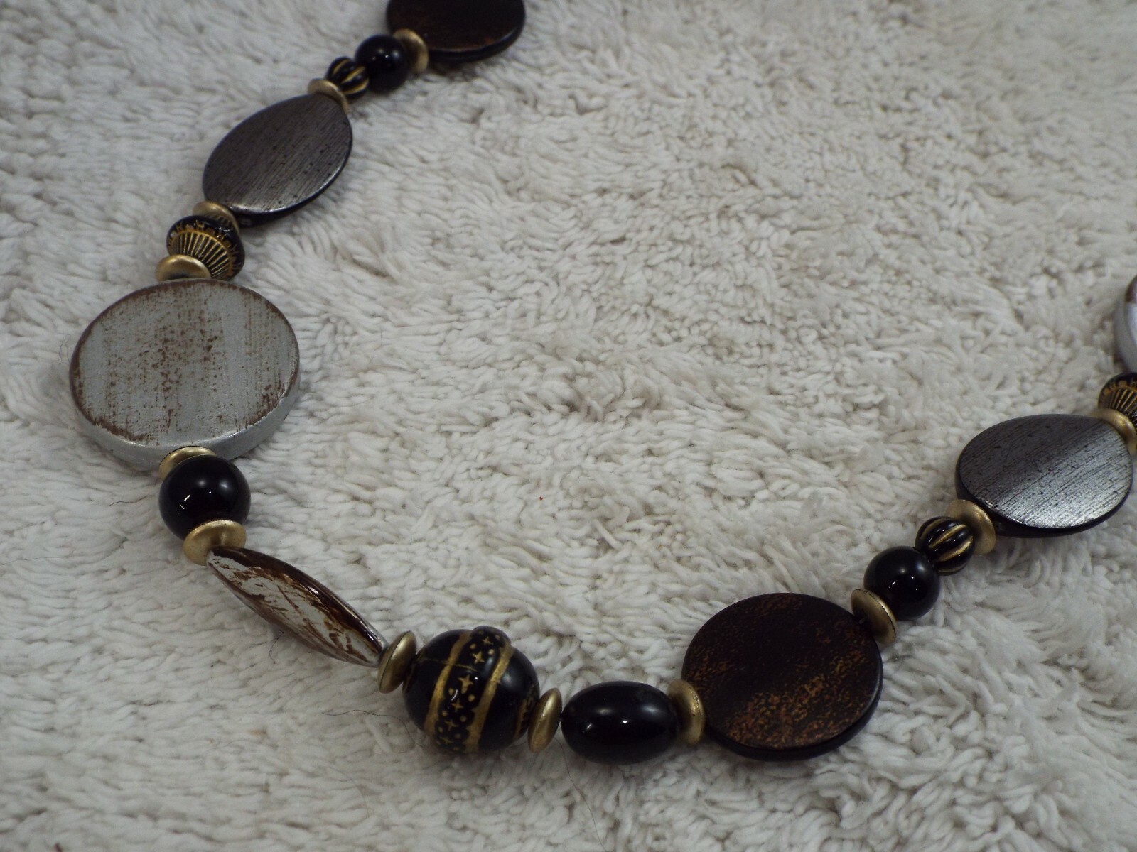 Brown Black Gray Bead Necklace (D10)