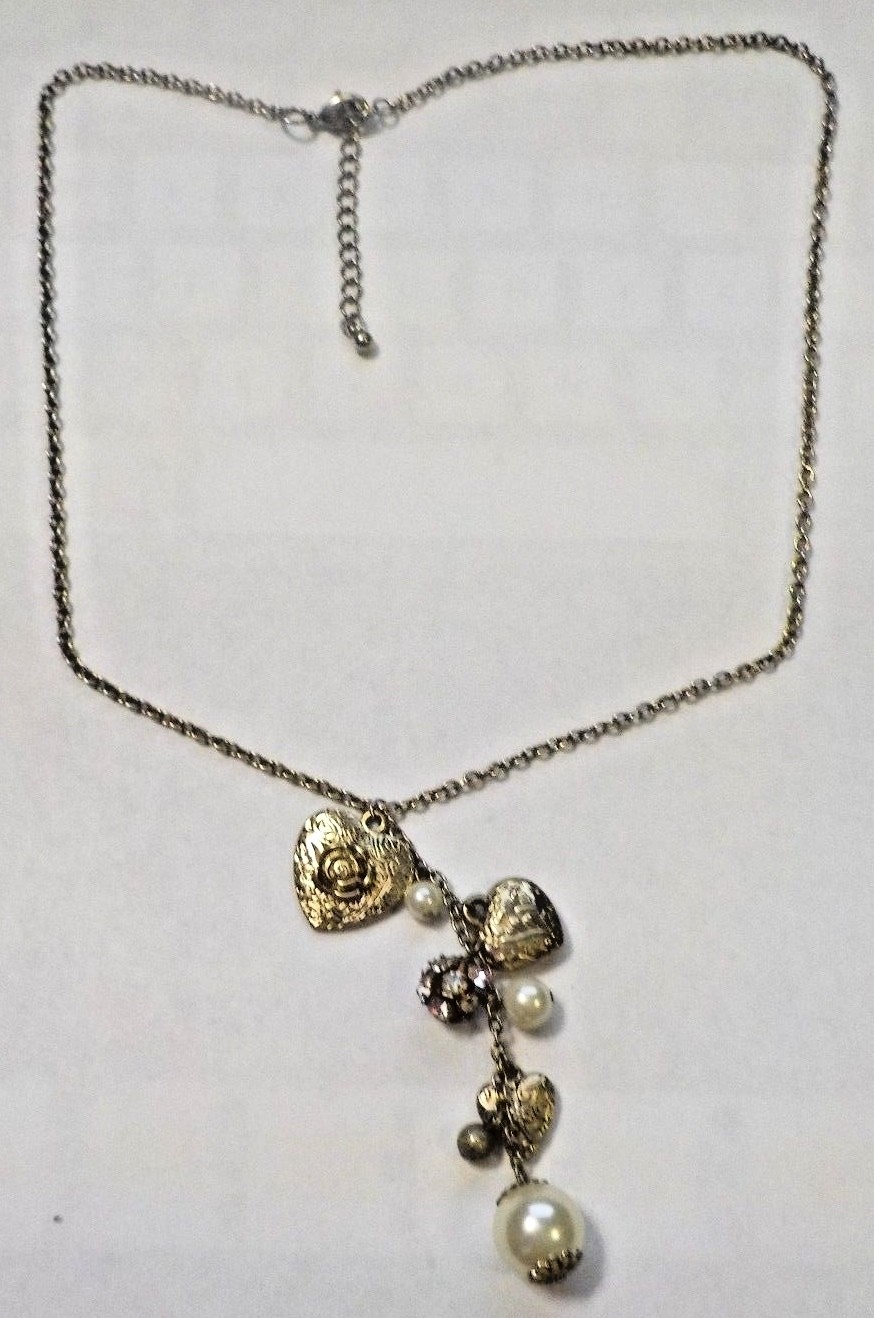 Vintage 19 3/4″ Gold Tone Necklace W/ Rhinestones, Faux Pearls & Hearts Pendant