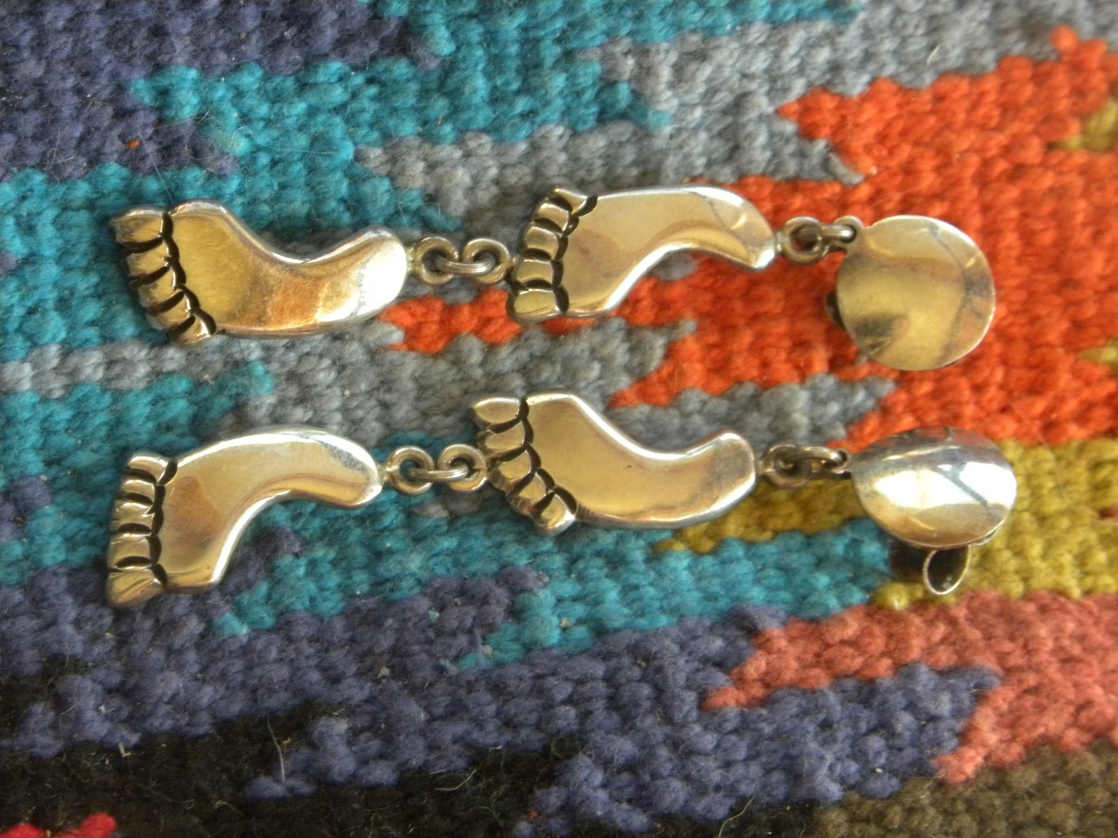 EMILIA “LOS CASTILLO” MEXICAN STERLING SILVER DANGLING FOOTPRINT EARRINGS 3″