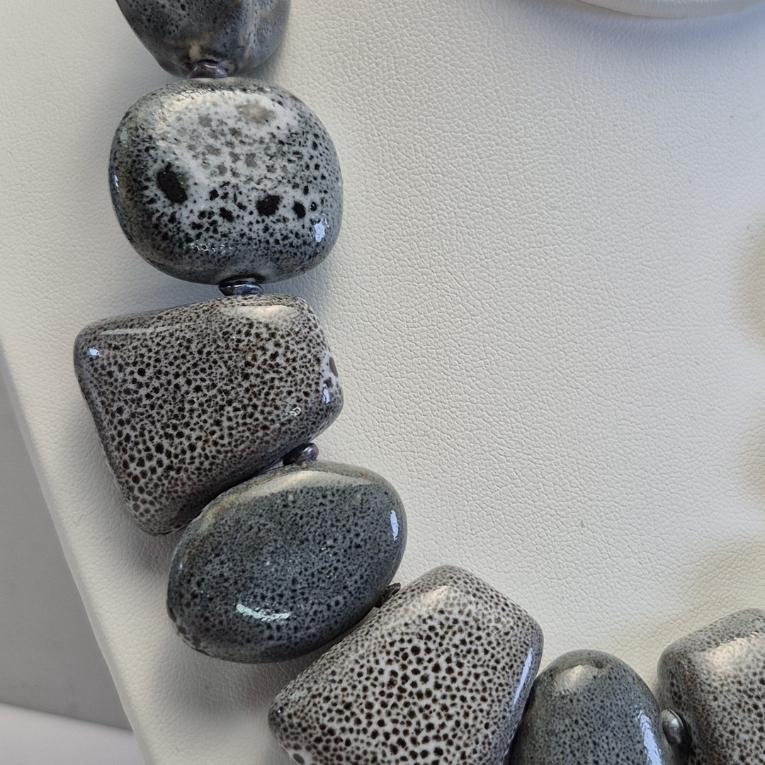 Vintage AKR Amy Kahn Russel Sterling Silver 925 Grey Ceramic Beaded Necklace