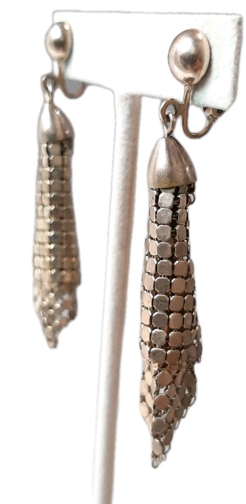 VTG Goldtone Chain Mesh Ball Drop Dangle Clip-on Earrings Retro Disco Elegant 3″
