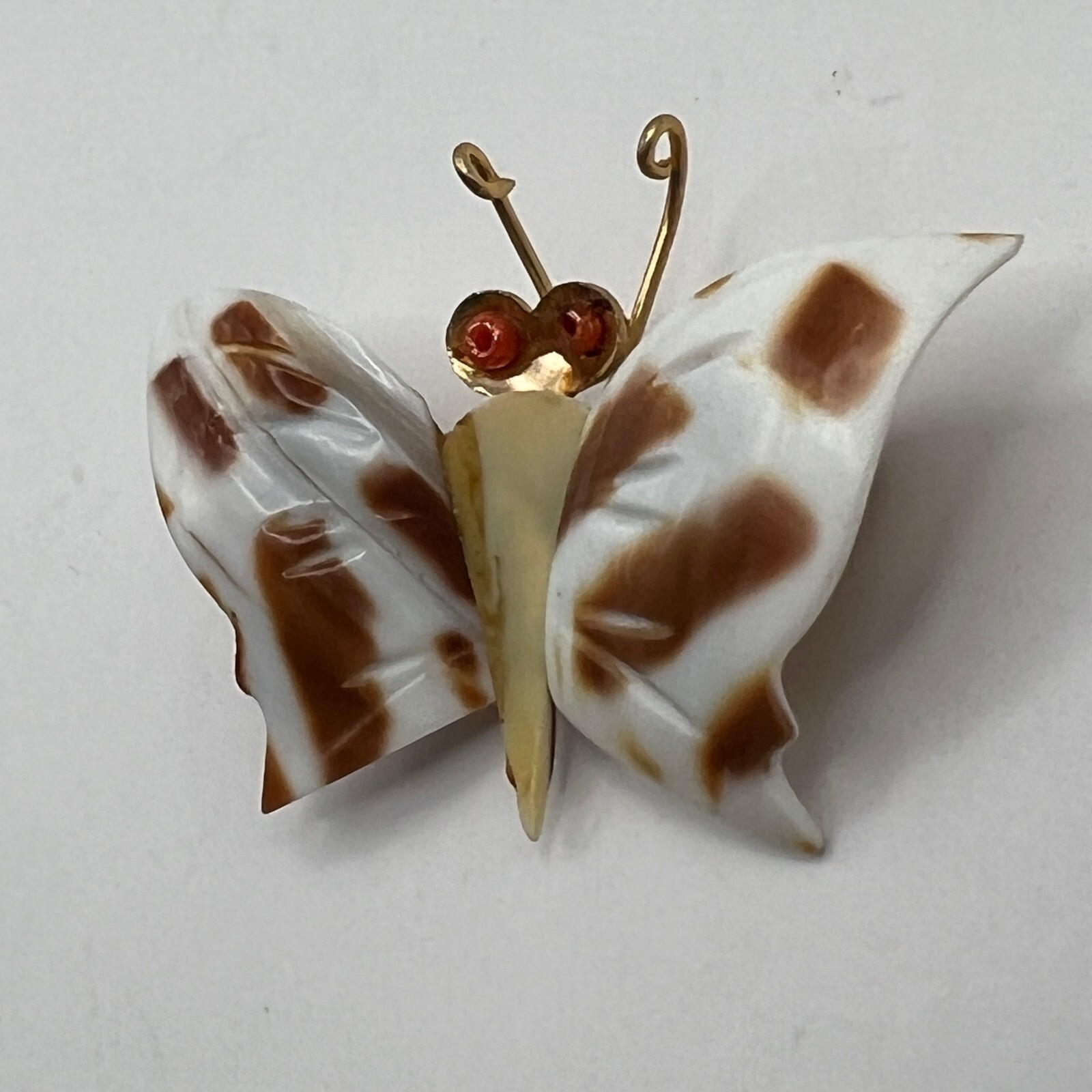 Vintage Shell Butterfly Brooch White Brown Gold Tone Seashell Pin