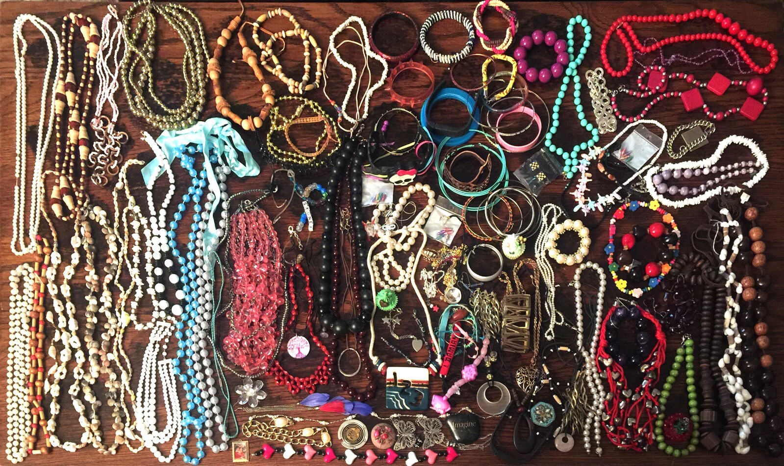 6+ LBS Vintage To Modern FASHION JEWELRY Lot All Wearable!! JLMIX40