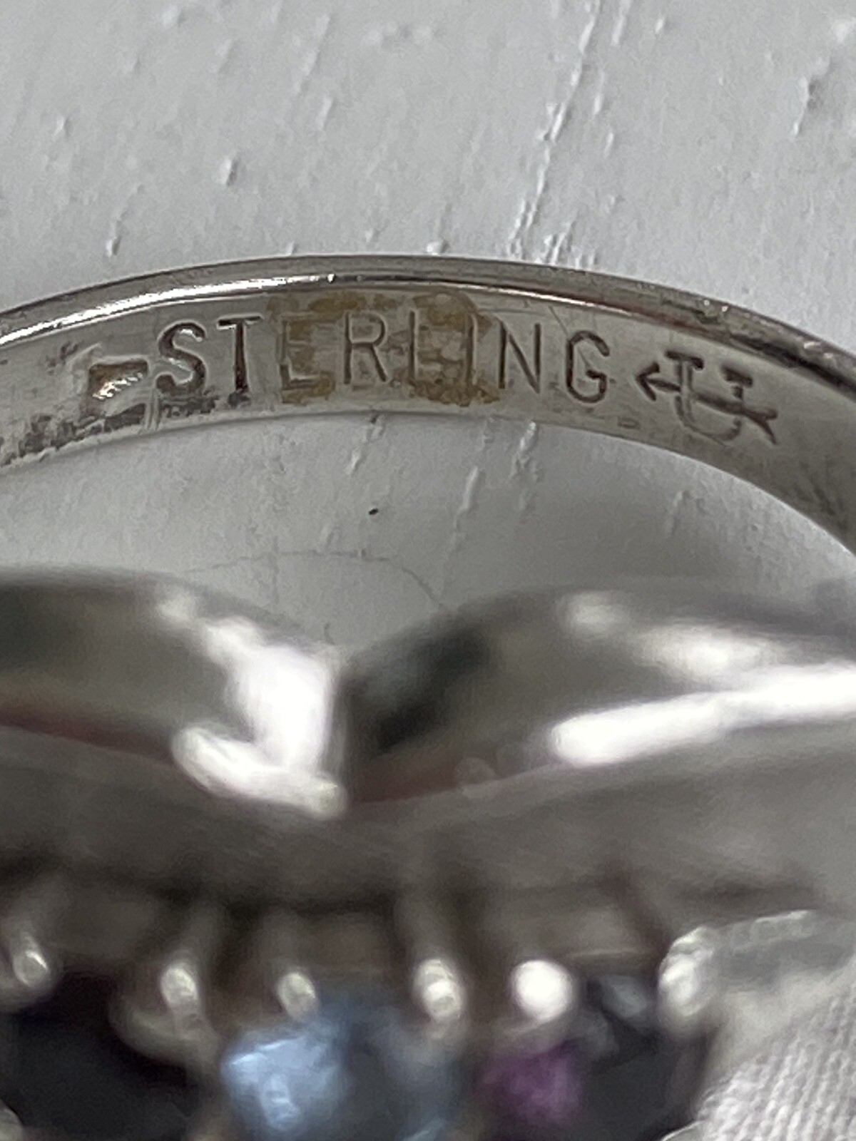 Sterling Silver Ring UNCAS Concave Purple Blue Gemstone Size 6.75 – 4.5g Vintage