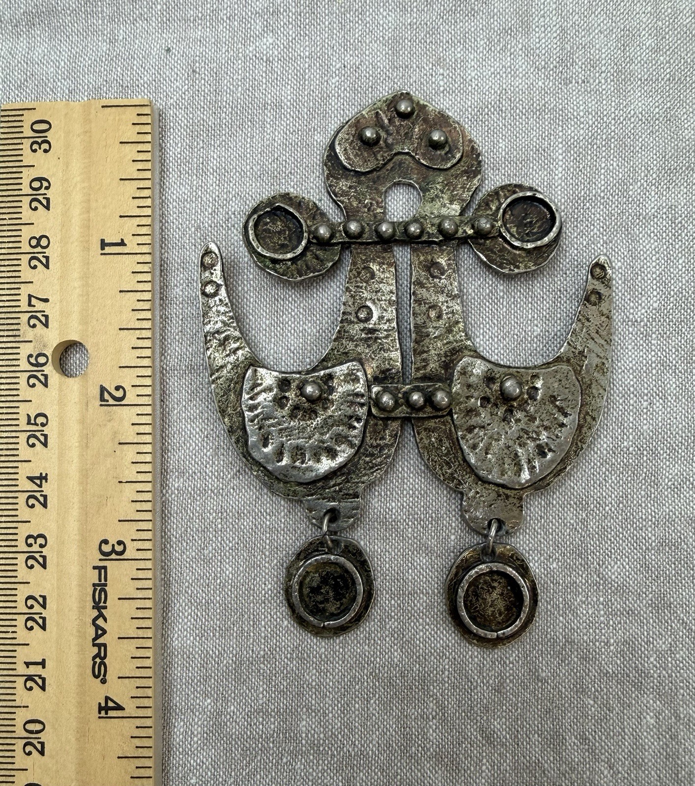 Vtg Face Pendant MCM Modernist Brutalist Sculptural Silver Tone Unsigned