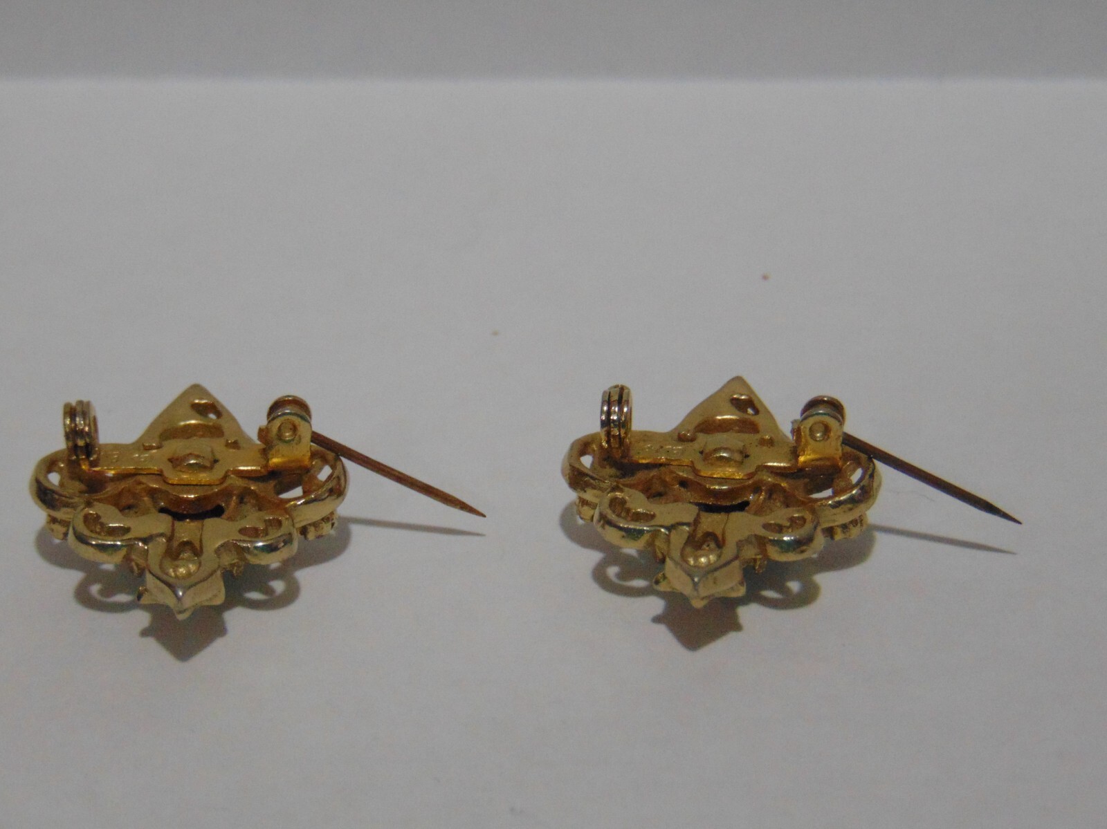 2 Vintage Pink And Green Rhinestone Brooches Pins Gold Tone