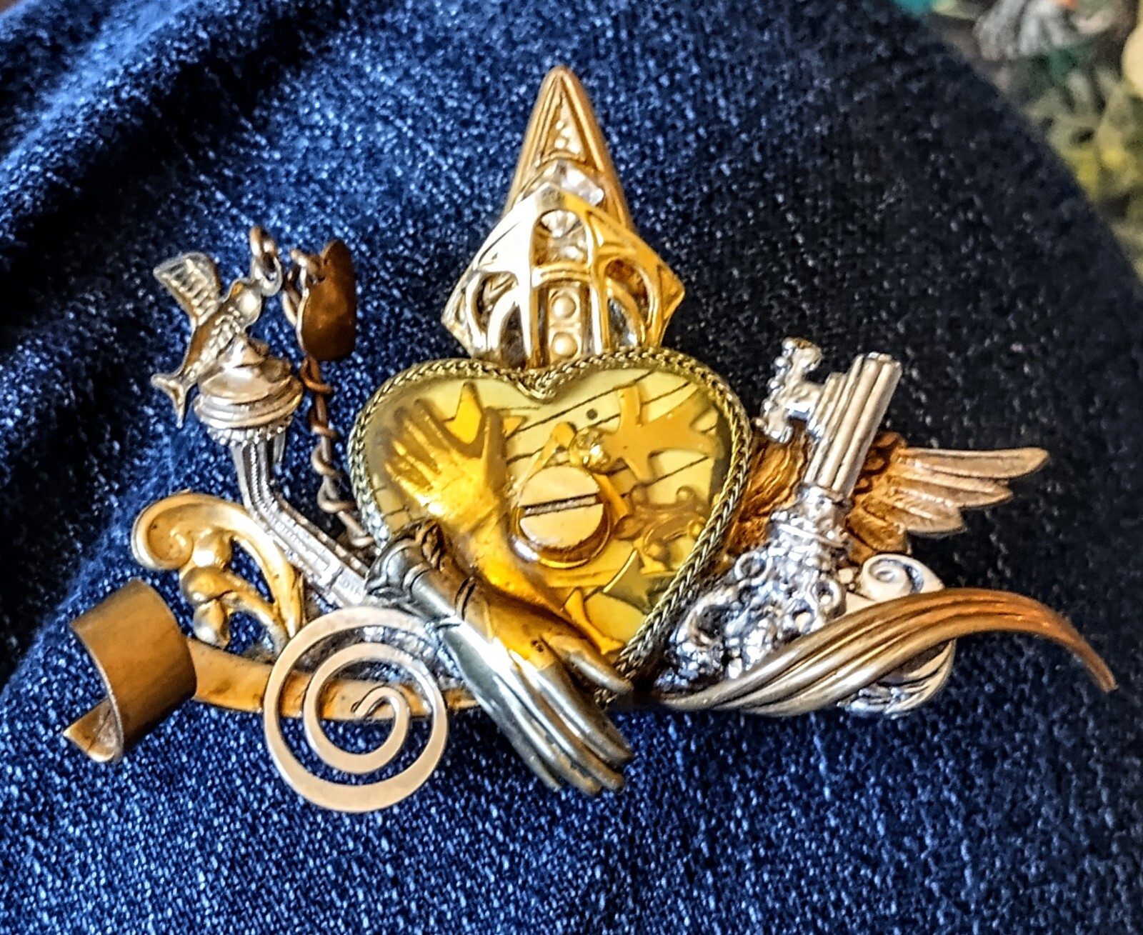 1980s Maximal Art John Wind Heart Brooch w/ Hand, Key & Charms