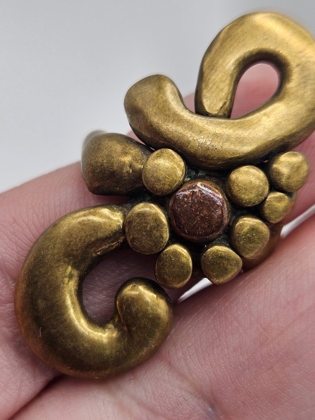 Vintage Brass & Copper Modernist Brutalist Flower Scroll Ring Size 6