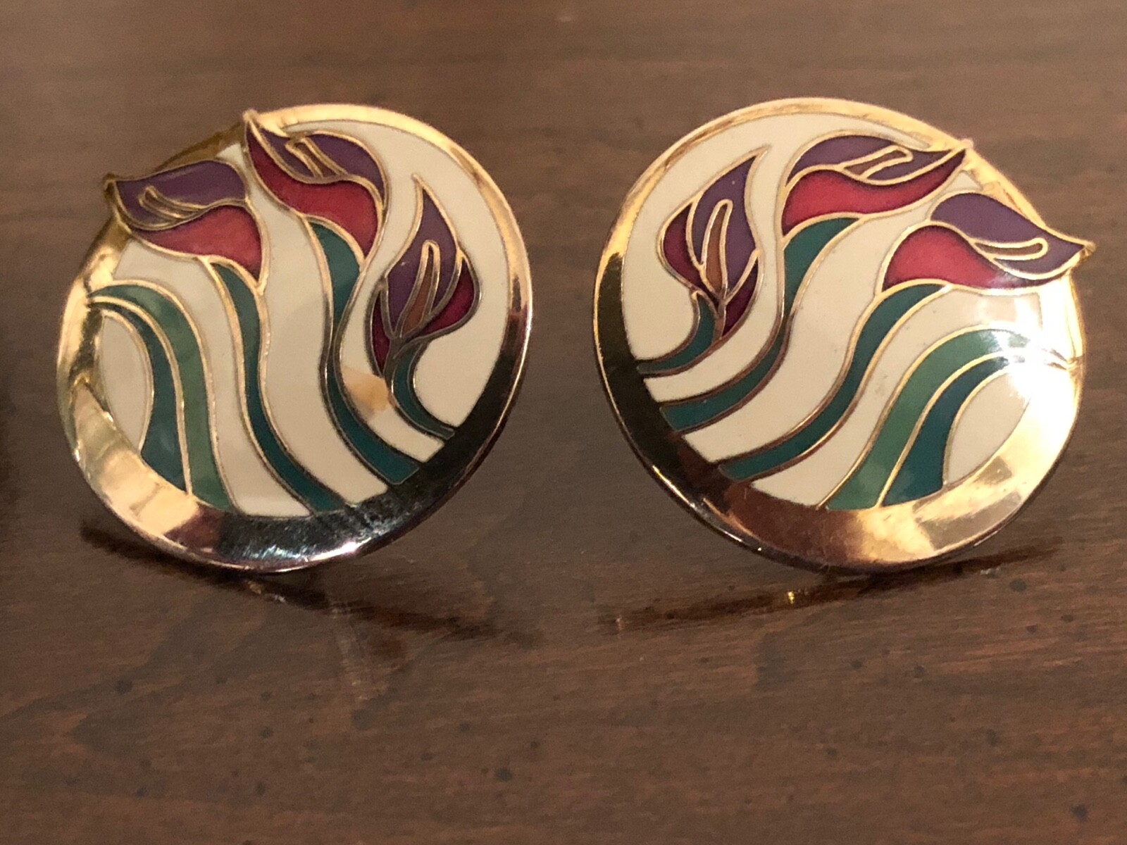 Laurel Burch LILIES FOR LES White Rose Purple Green, Gold tone Earrings post