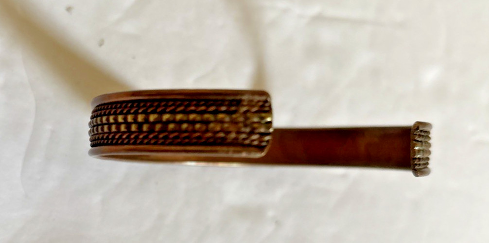 Vintage Metal COPPER South Western Cuff Bracelet 3″ Round