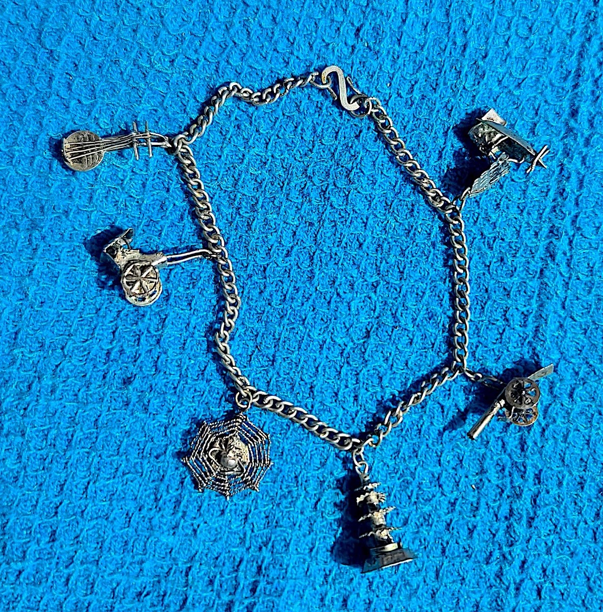 7.5″ Silver Cable Chain Bracelet with Chinoiserie Charms and Hook Clasp