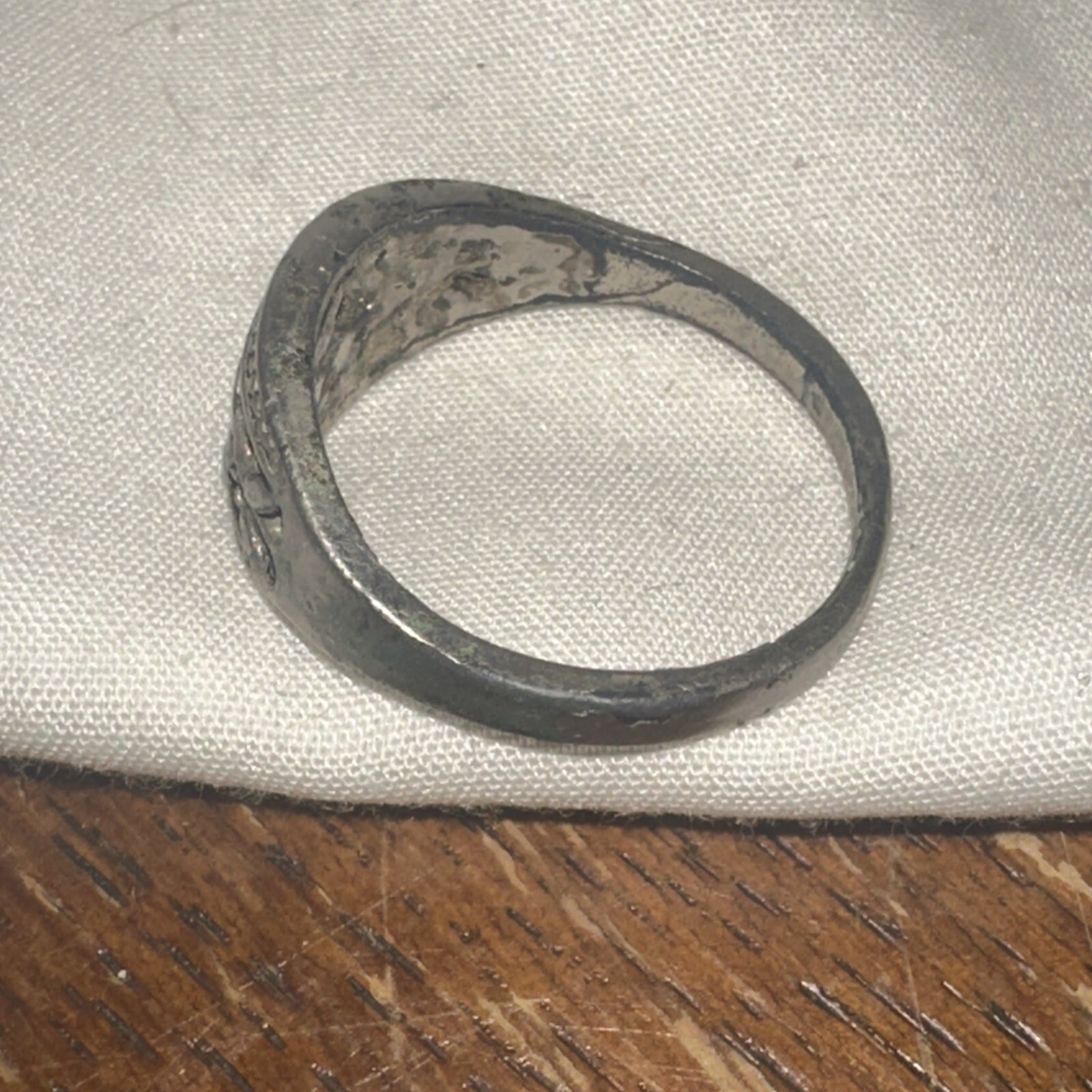 Vintage Ring. Not Magnetic Metal With Intricate Designs Check Description