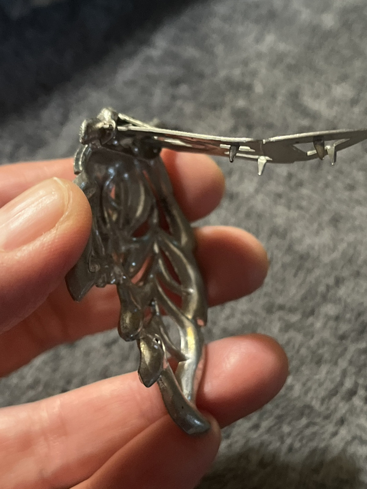Vintage Filigree Hinged Brooch Scarf Signed NE New England Glass Works Crystal