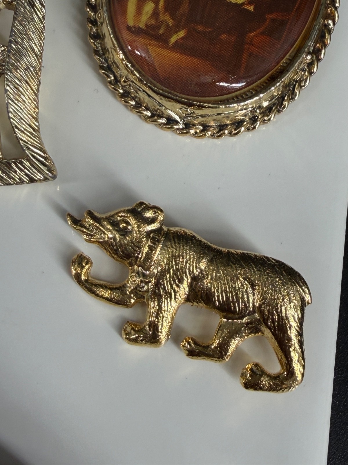 Vintage Brooch Lot Gold Tone Rhinestone Animals Heart Cameo Mixed Pins