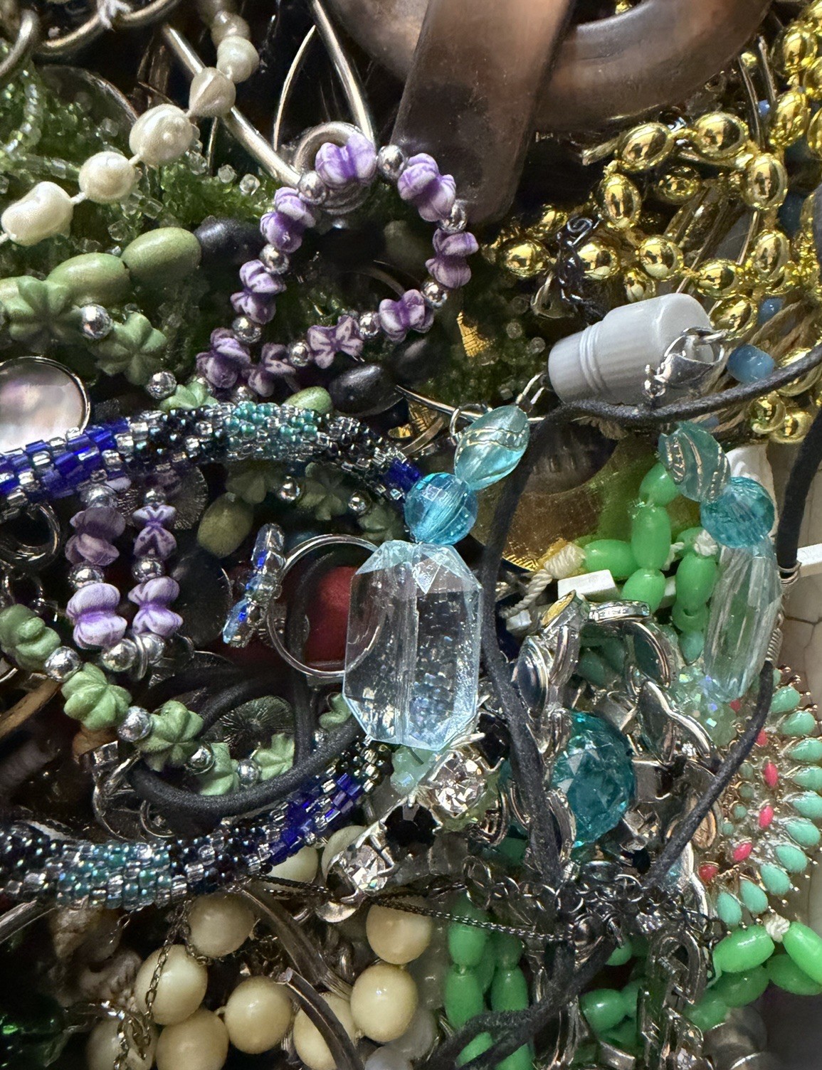 Estate Vintage to Mod Jewelry Lot 2 lb JUNK CRAFT WEAR REPAIR Untested Unsorted
