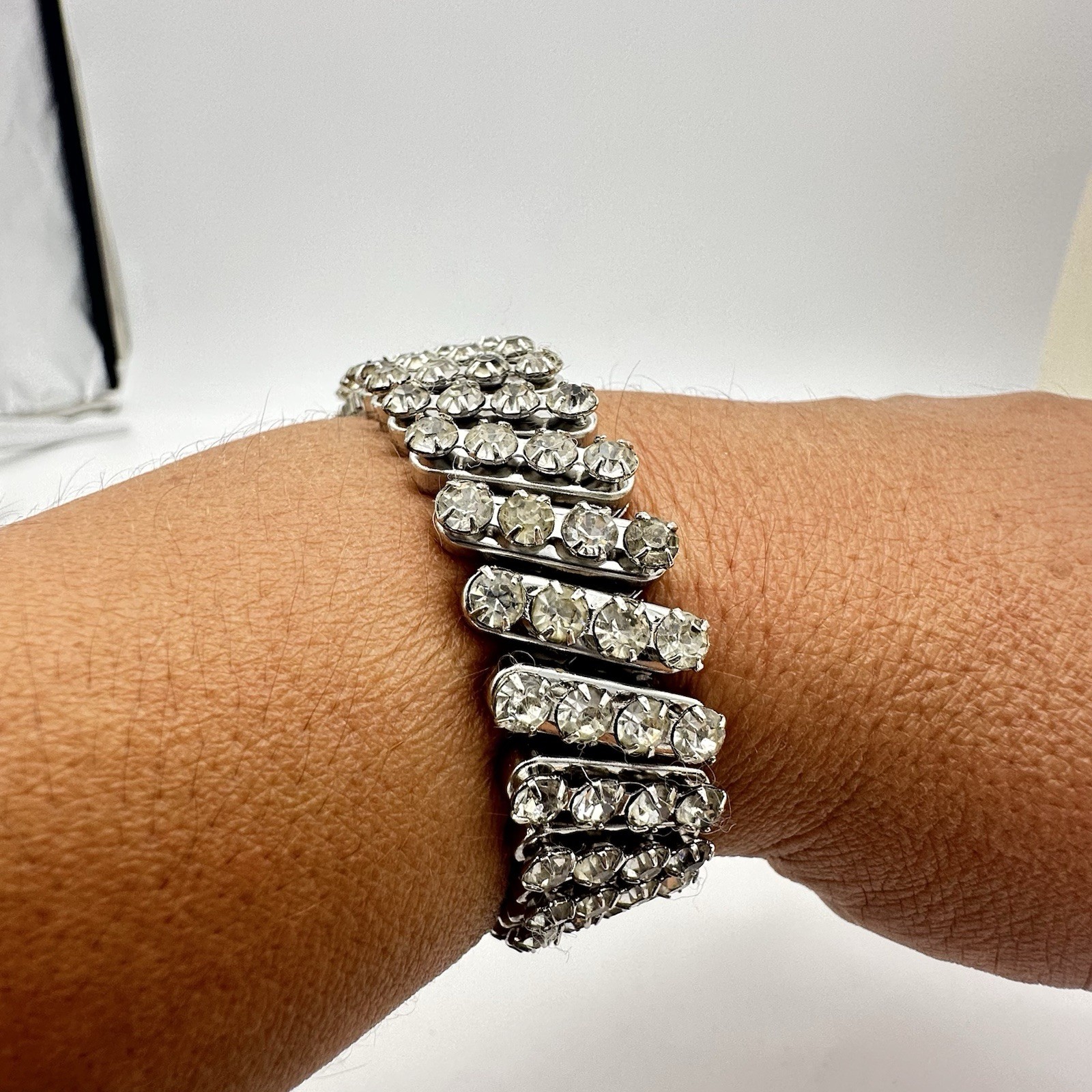 Vtg 40s Expansion Bracelet Accordion Silver Tone Rhinestone Sweetheart Style