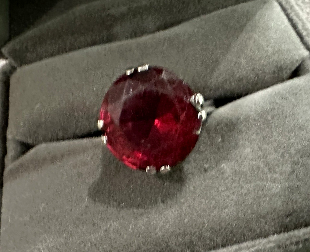 Vintage Sterling Silver Ruby Red Glass Filigree Ring Sz 7.25