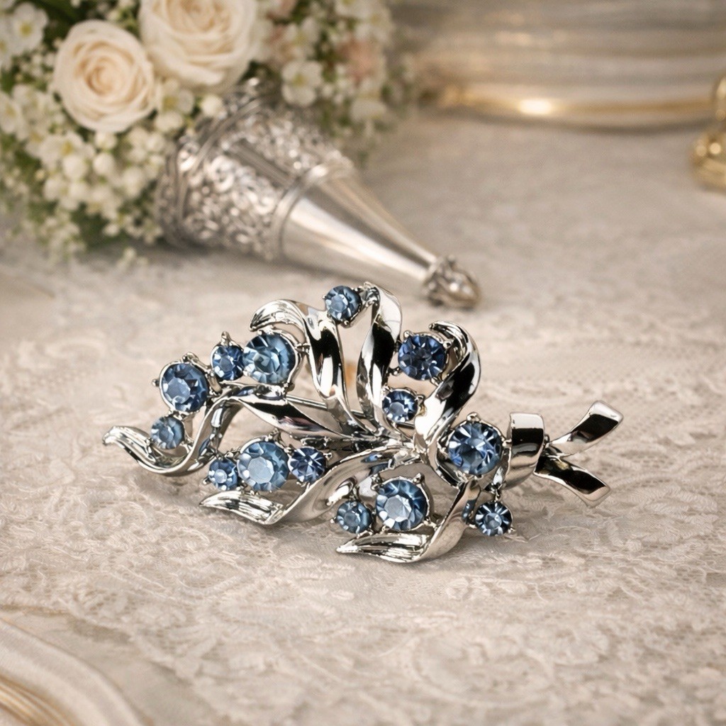 Vtg 1960s Blue Prong Set Rhinestone Brooch Pin -Floral Bouquet – 3” – Silvertone