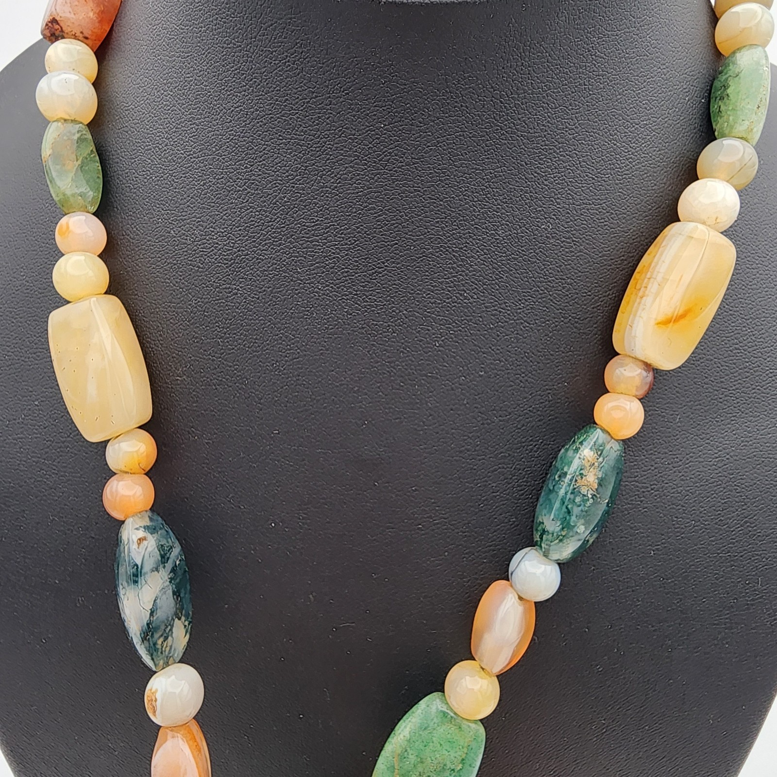 VTG Natural Stone Chunky Beaded Statement Necklace Women’s Earth Tones Boho GUC