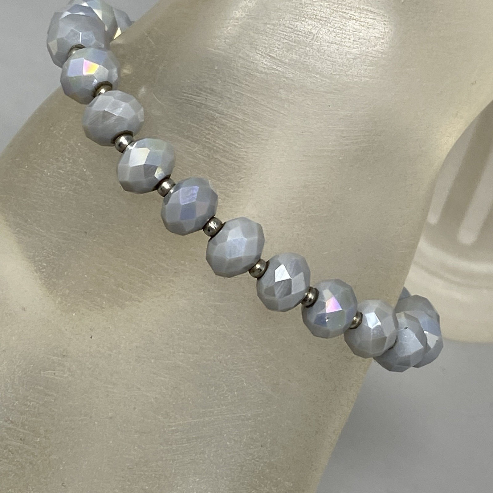Gray Glass Beaded Bracelet Fire Polished Faceted Iridescent Coated Stretch 6″