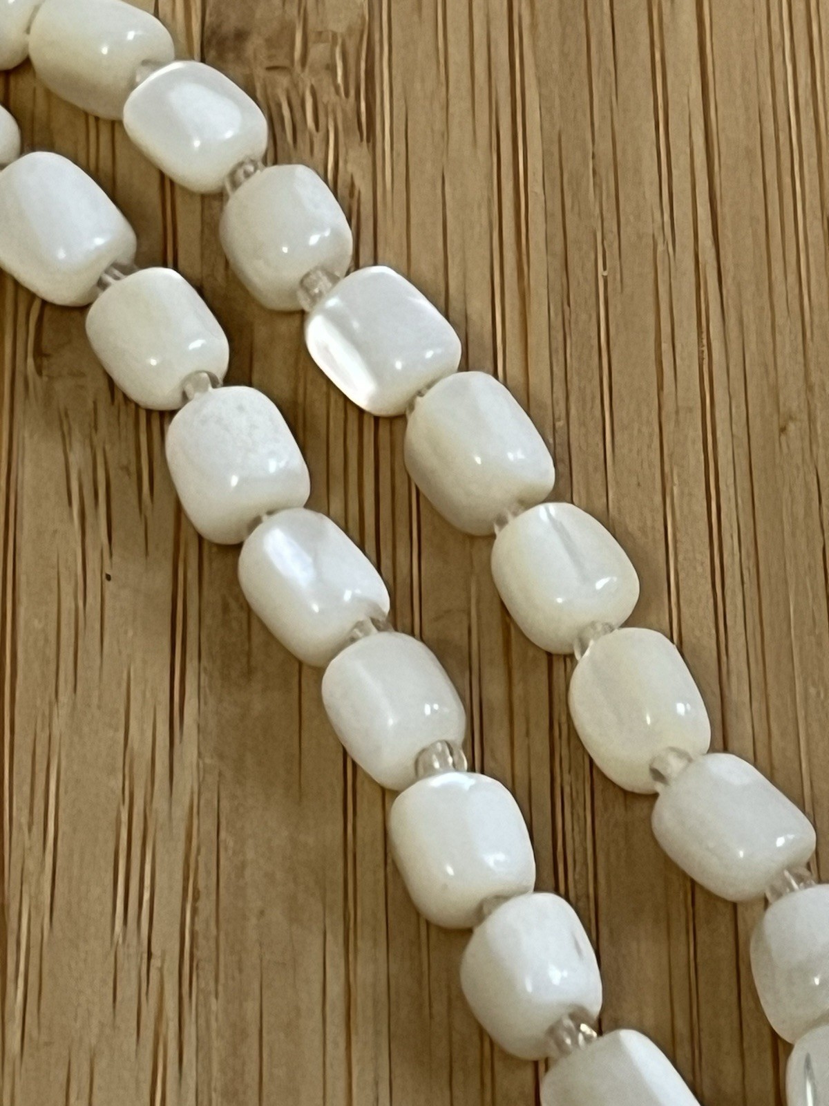 VTG Mother of Pearl Nacre Balamuti & Glass Seed Beads Necklace Barrel Clasp 44″