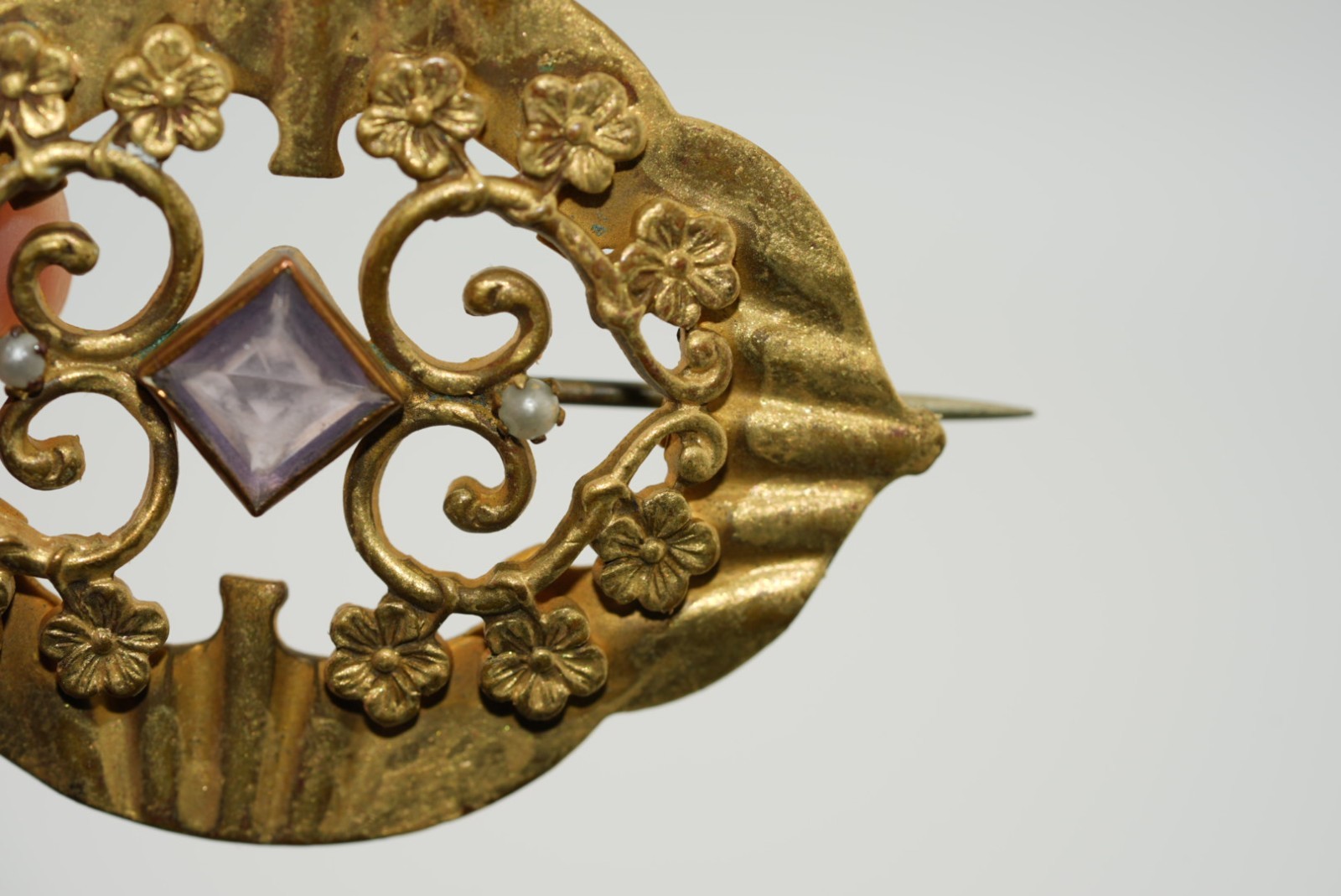 Antique Victorian Brooch Lavender Glass Gold Tone Hearts Forget Me Nots