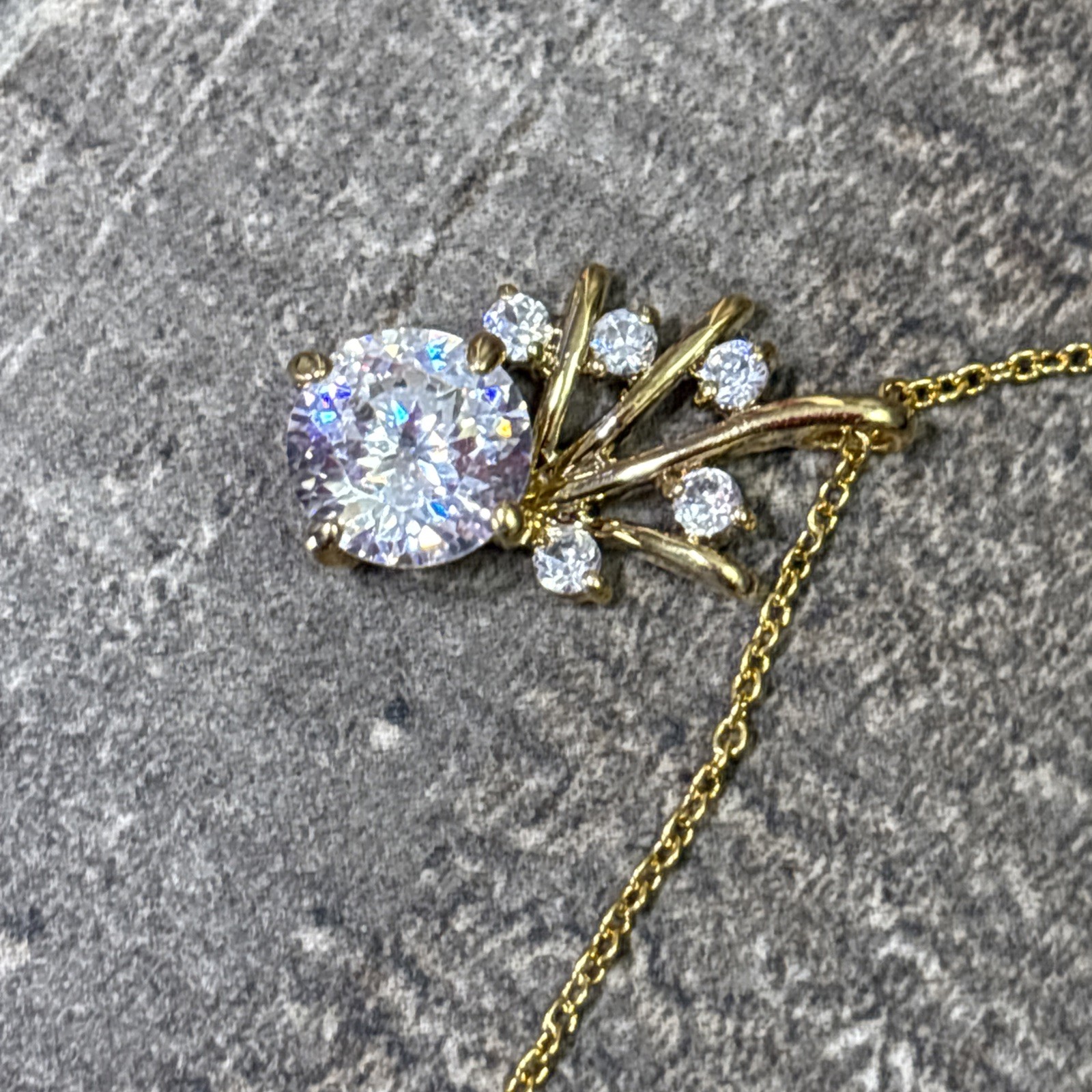 VTG Lindenwold Fine Jewelers 14K GE Gold Tone Rhinestone Pendant Necklace w Box