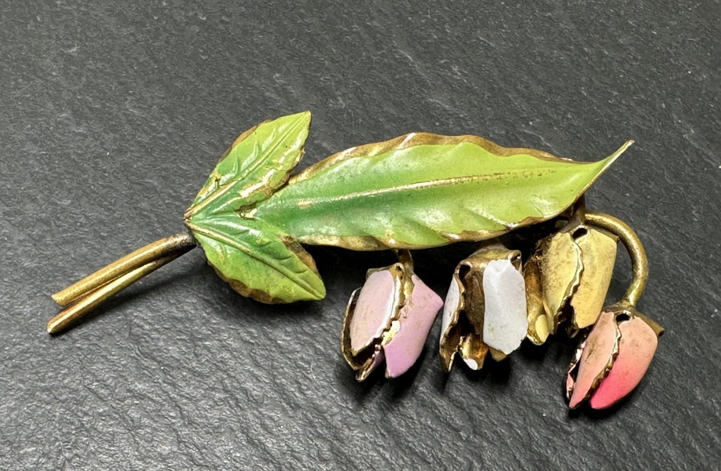 VINTAGE AUSTRIAN GOLD TONE COLORFUL FLOWERS BROOCH BY AZUB N170