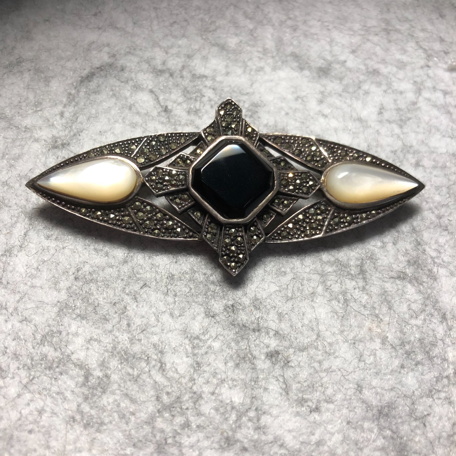 925 Sterling Silver Vintage/Antique Black Onyx ~ Pearl~Marcasite Art Deco Brooch