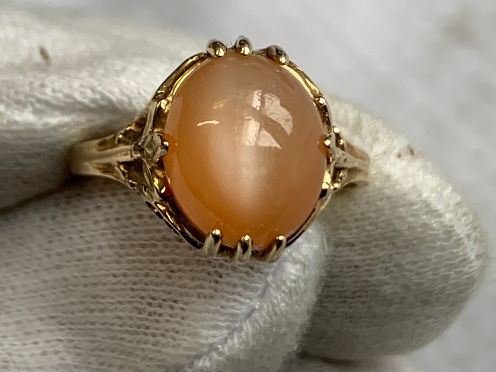 Vtg 10K Yellow Gold Ring 2.82g Fine Jewelry Size 7 Band Peach Color Stone *READ*