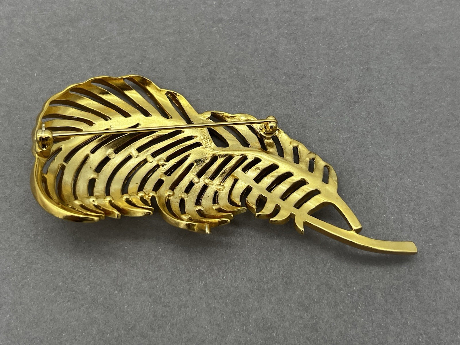 Vintage Trifari Gold Tone Leaf Brooch Openwork Fern Leaf Pin Nature Jewelry