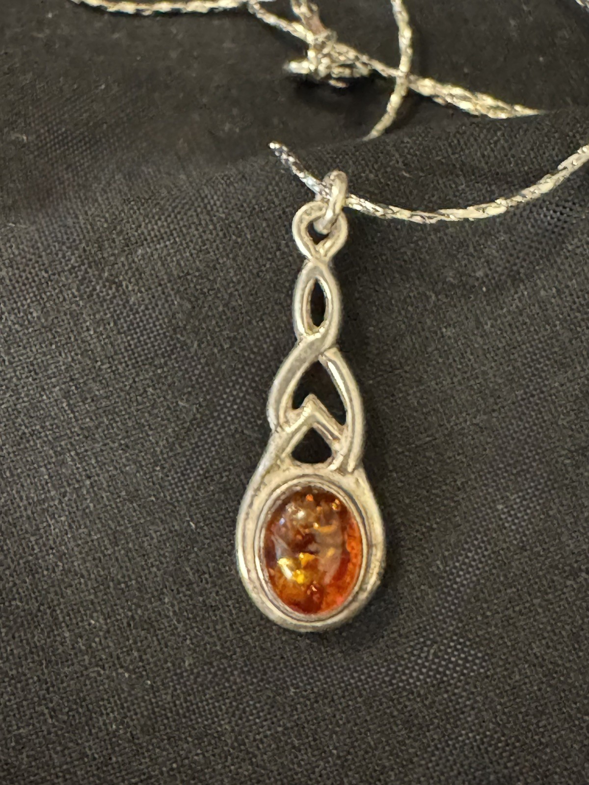 Vintage 18k WG Plated Chain-Sterling Silver Amber Cabochon Pendant Necklace-17″