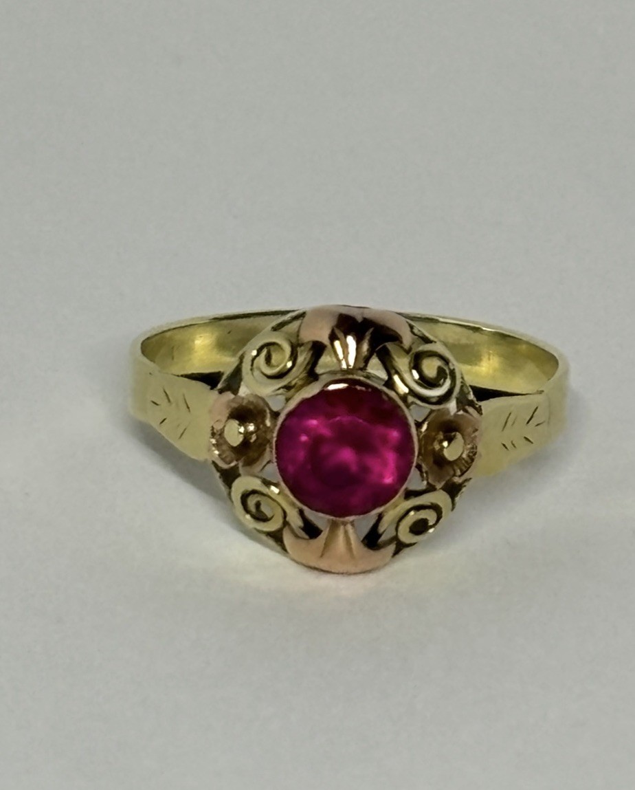 Vintage 14k Gold Ruby Ring Size 7.5 Please See All Pictures & Read Description
