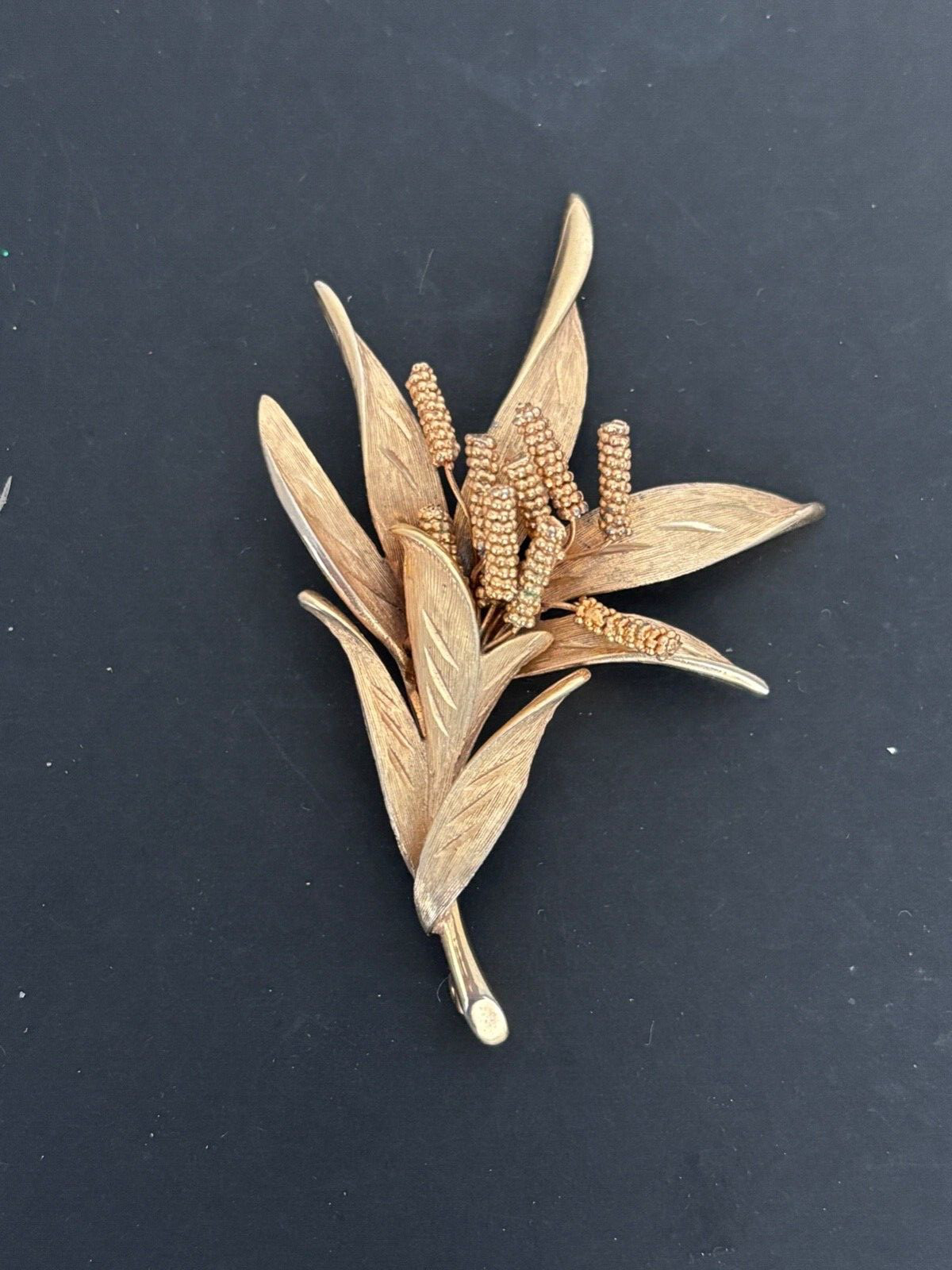 Vintage Stalks of Wheat Brooch Pin Goldtone 3″ Unsigned – may be Kramer D80