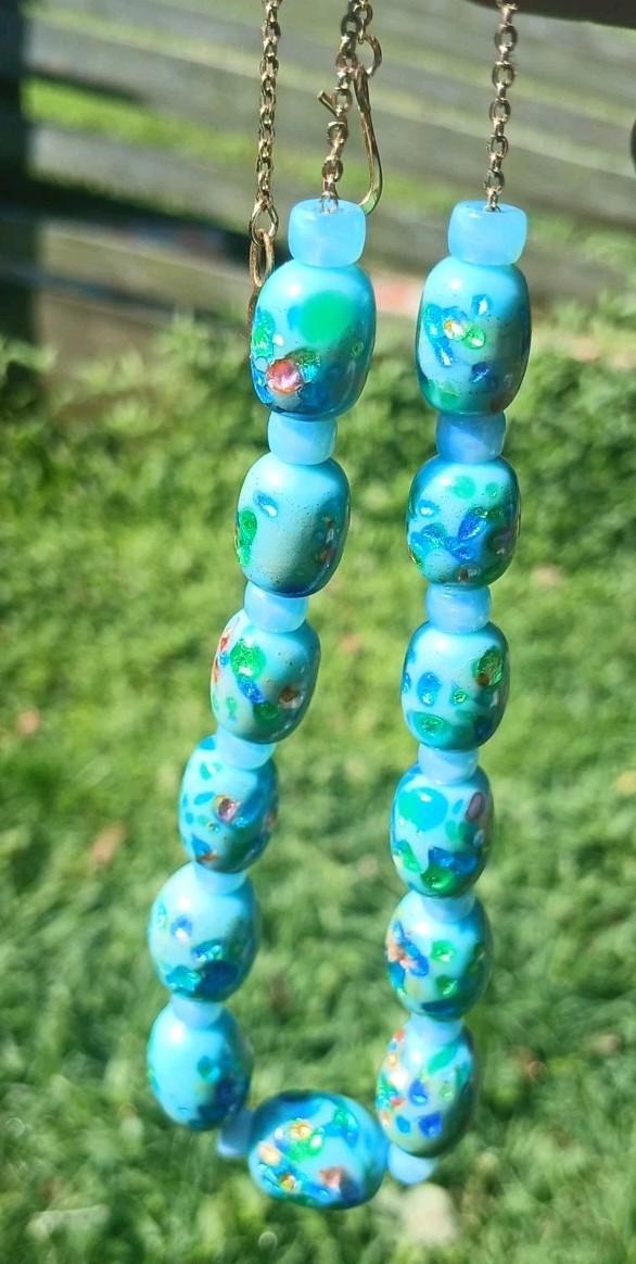 SALE VINTAGE JAPAN FOIL RAINBOW CONFETTI GLASS BARRELL SLIDE CHAIN NECKLACE SET