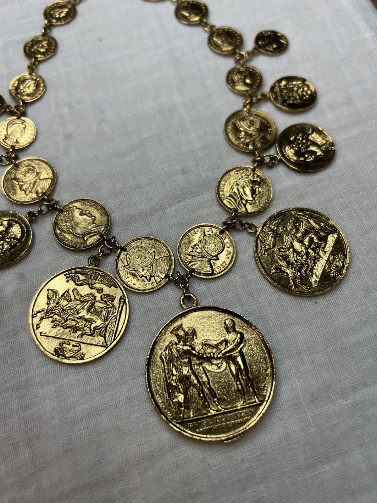 VTG Crown Trifari Roman Coin Bib Collar Necklace 15” Gold Tone Runway 1978-85
