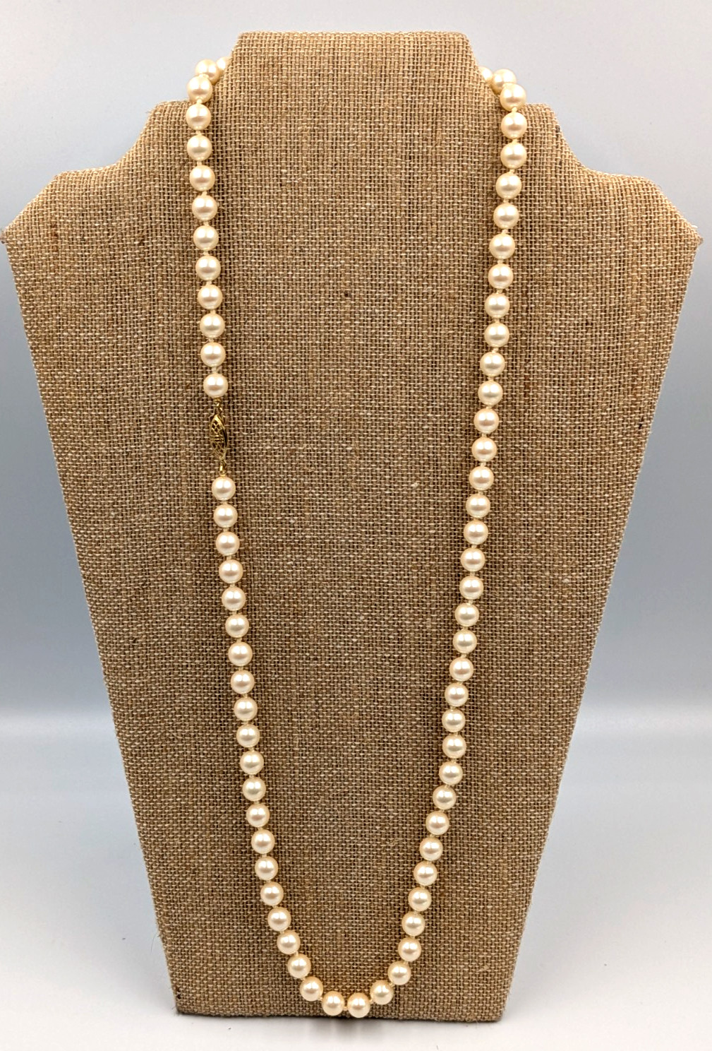 28 inch faux pearl necklace knotted with fish hook clasp unmarked vintage