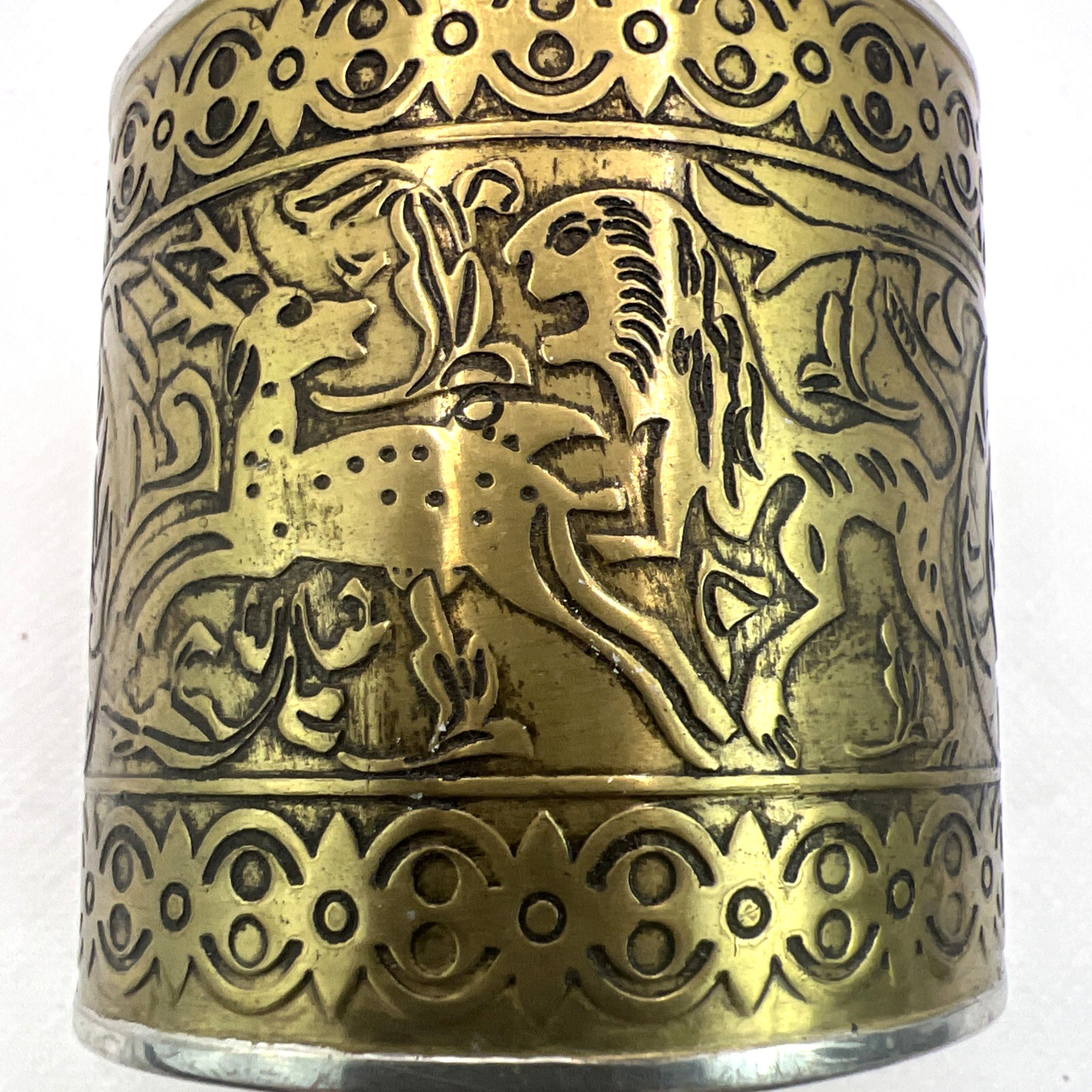 Vtg Amy Kahn Russell Cuff Bracelet Story Teller Hunting Scene Brutalist Signed