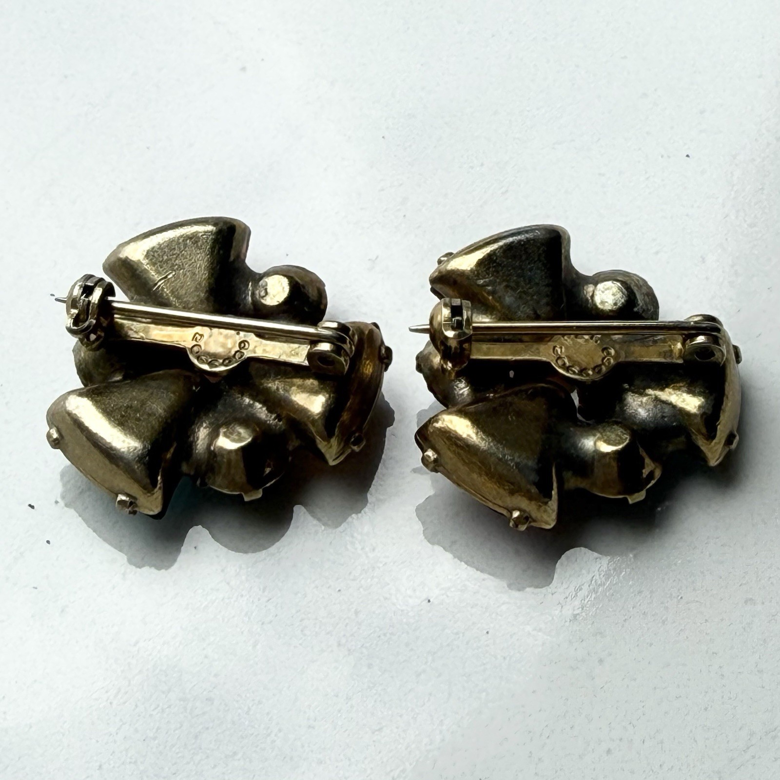 Vintage Rhinestone Scatter Collar Brooch / Pin Pair Multicolor Stones Gold Tone