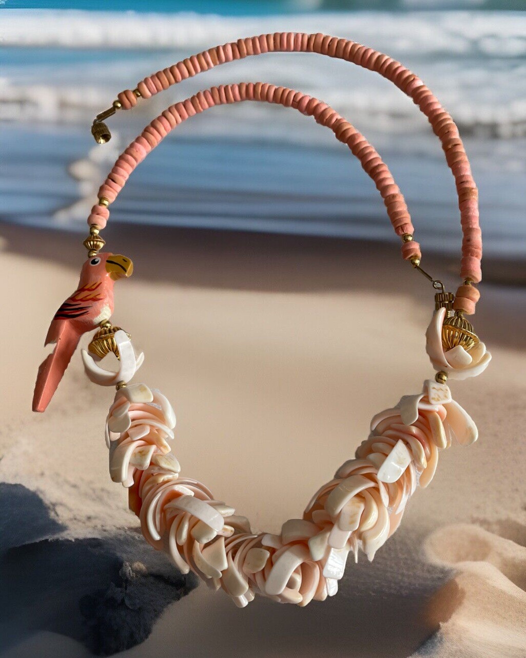 Vintage Peach & White Natural Sea Shell & Fun Parrot Beach Wear 23″ Necklace Z29