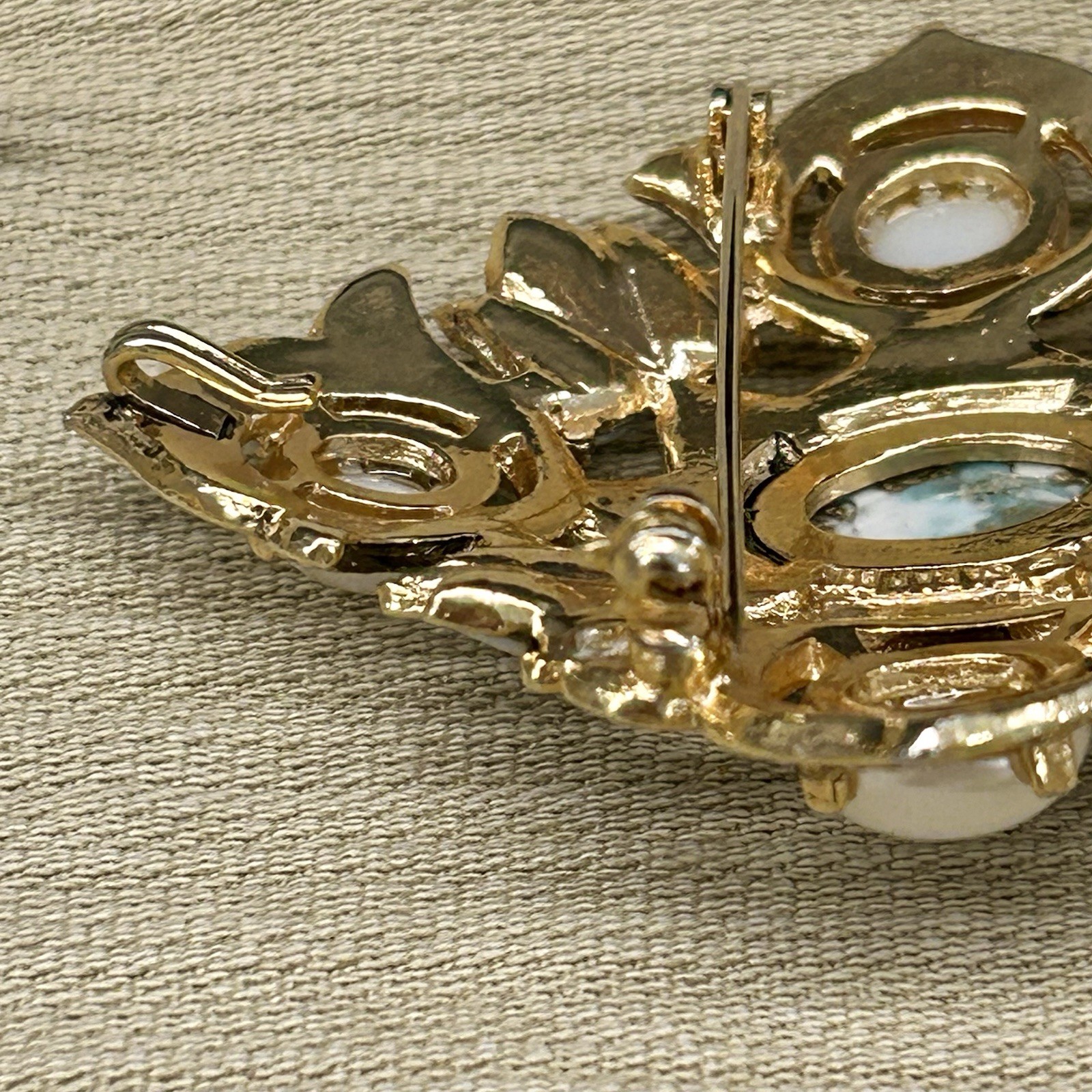 Lot of 9 Assorted Vintage Brooches