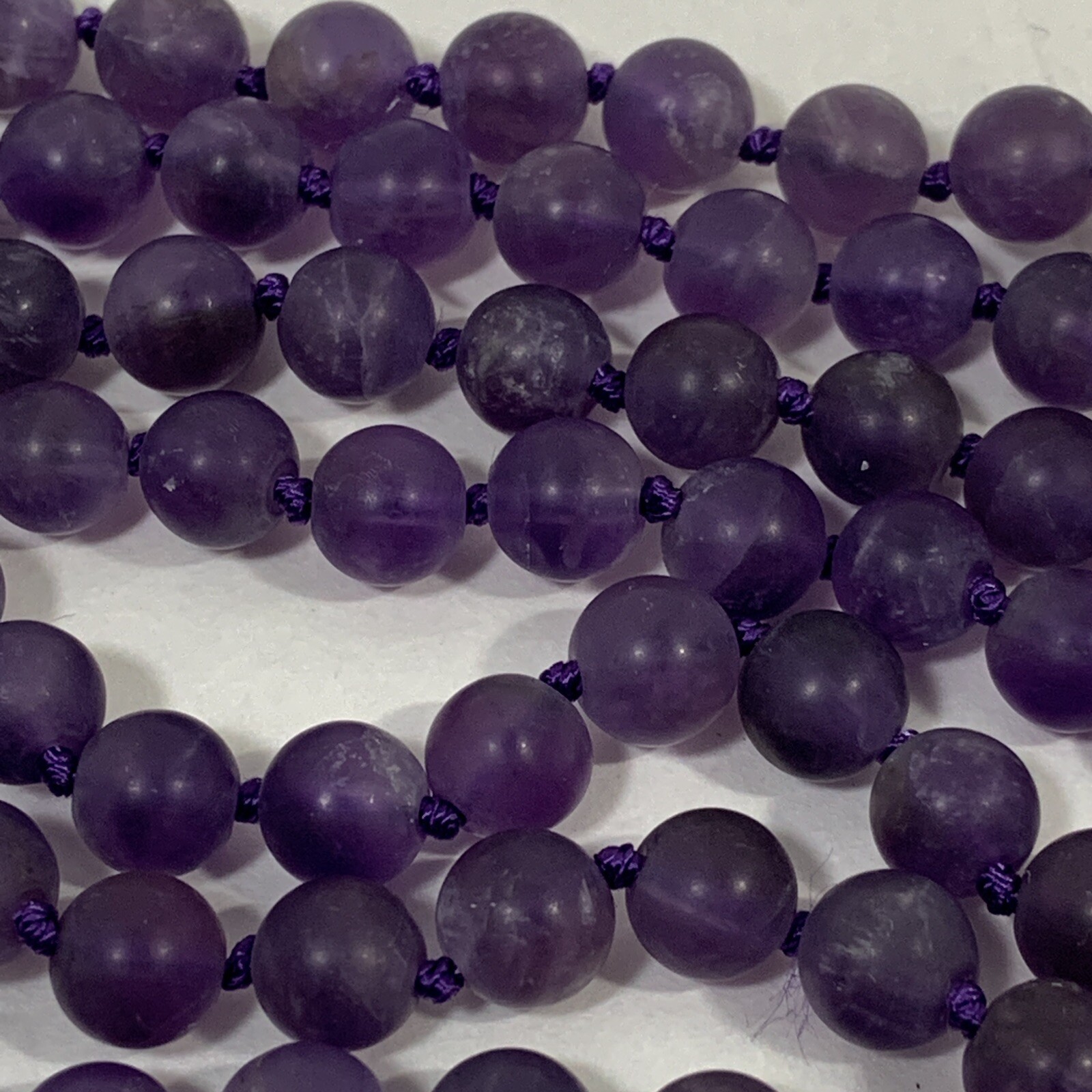 VTG Purple Amethyst Frosted Glass Bead Necklace Hand Knotted 63″ No Clasp 7mm