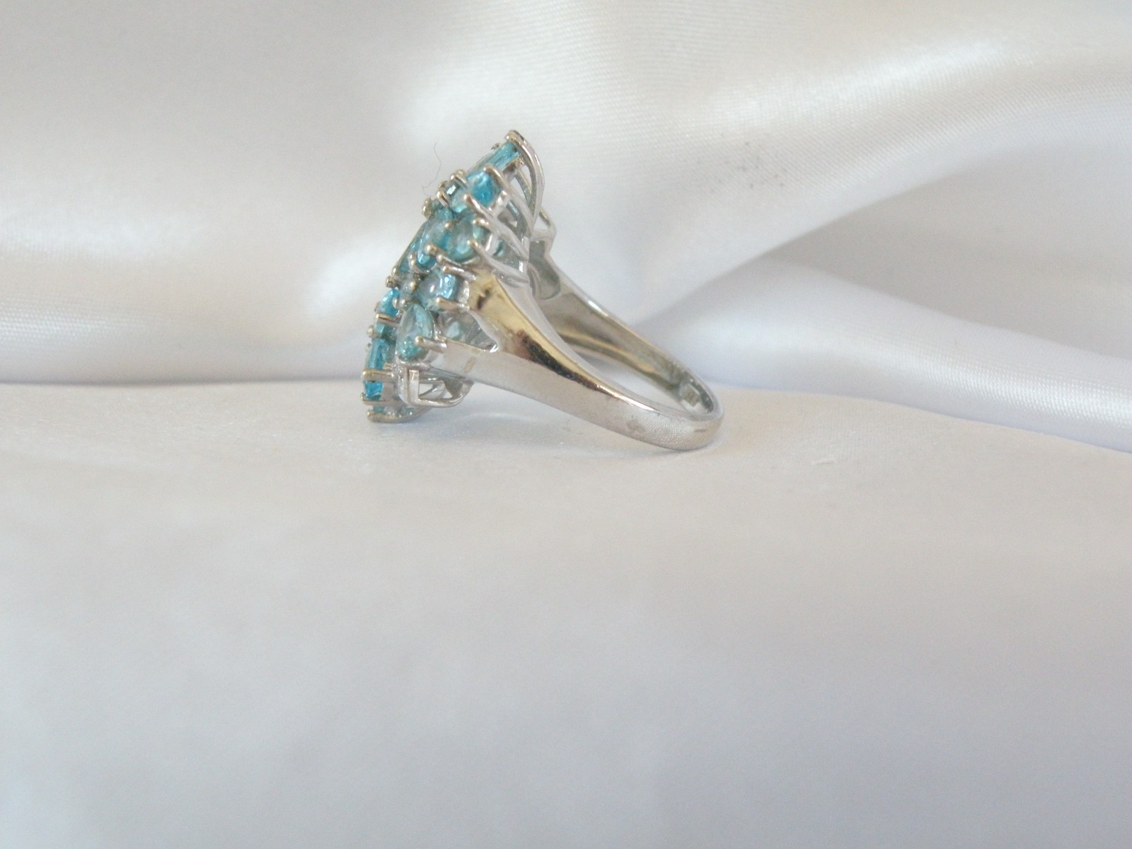 Vintage Sterling Silver 925 Cluster Natural Aqua Blue Apatite Large Ring Size 6