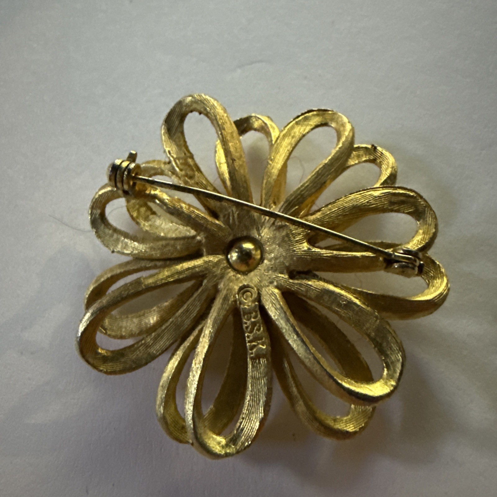 Vintage BSK Signed Daisy Floral Gold Tone Brooch